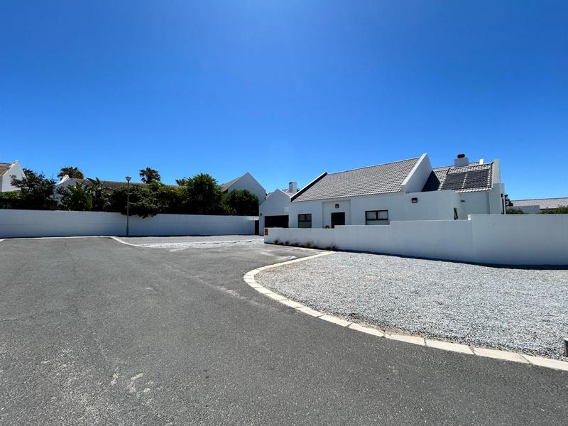 3 Bedroom Property for Sale in Golden Mile Western Cape